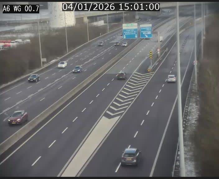 <h2>Traffic live webcam Luxembourg Croix de Cessange - A6 - BK 0.7 - direction A3 France</h2>