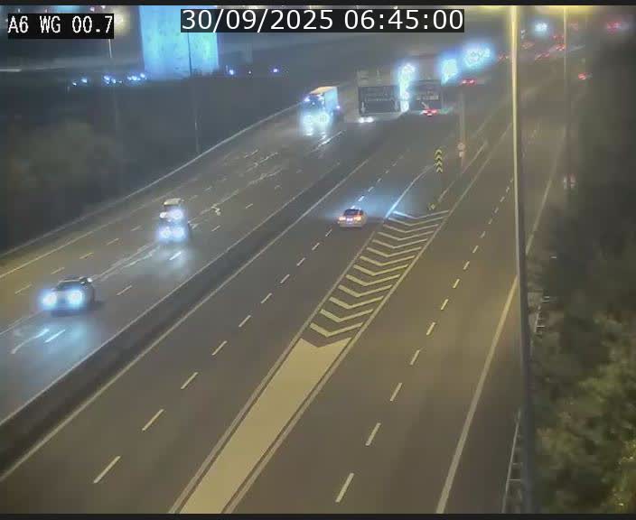 <h2>Traffic live webcam Luxembourg Croix de Cessange - A6 - BK 0.7 - direction A3 France</h2>