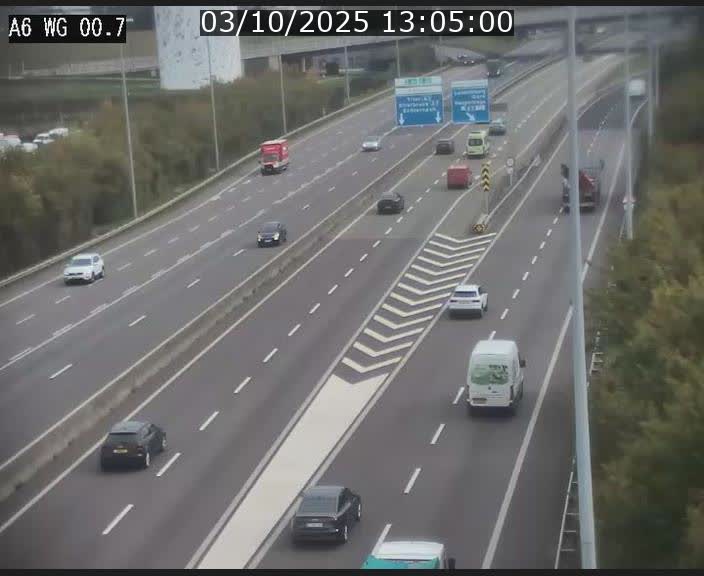 <h2>Traffic live webcam Luxembourg Croix de Cessange - A6 - BK 0.7 - direction A3 France</h2>