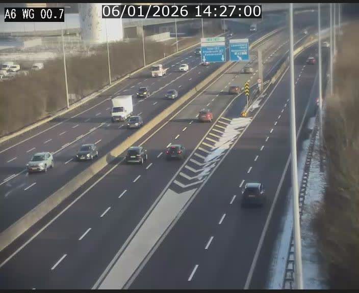 <h2>Traffic live webcam Luxembourg Croix de Cessange - A6 - BK 0.7 - direction A3 France</h2>