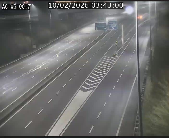 <h2>Traffic live webcam Luxembourg Croix de Cessange - A6 - BK 0.7 - direction A3 France</h2>