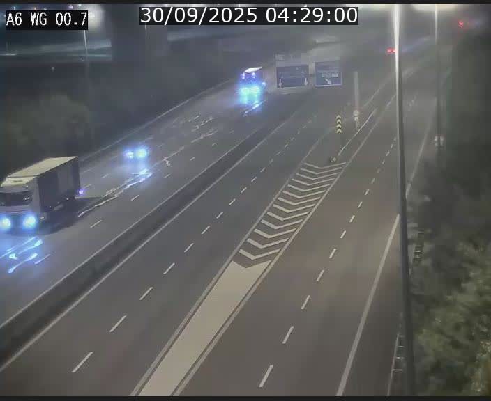 <h2>Traffic live webcam Luxembourg Croix de Cessange - A6 - BK 0.7 - direction A3 France</h2>