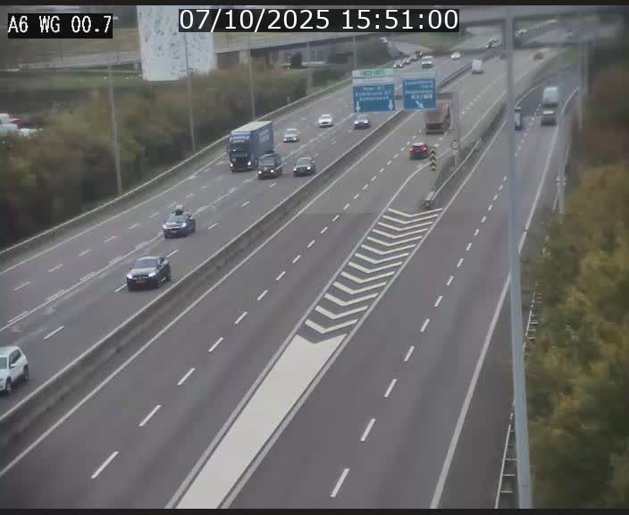 <h2>Traffic live webcam Luxembourg Croix de Cessange - A6 - BK 0.7 - direction A3 France</h2>