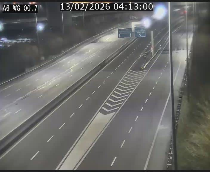 <h2>Traffic live webcam Luxembourg Croix de Cessange - A6 - BK 0.7 - direction A3 France</h2>