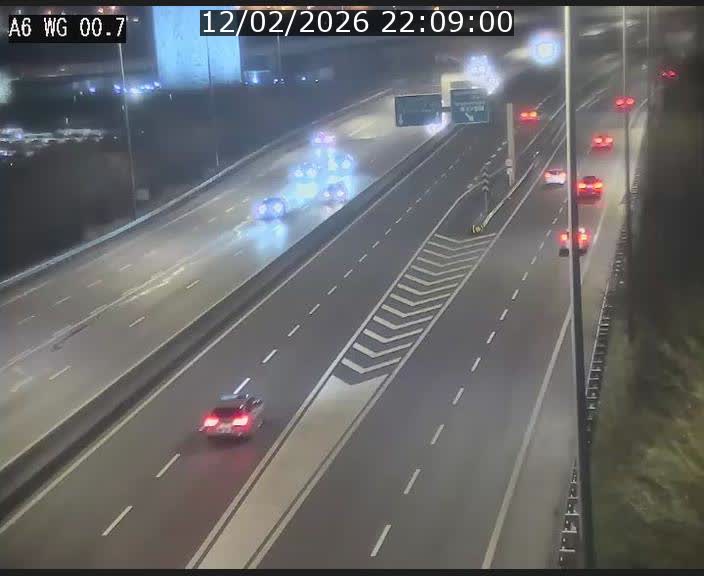 <h2>Traffic live webcam Luxembourg Croix de Cessange - A6 - BK 0.7 - direction A3 France</h2>