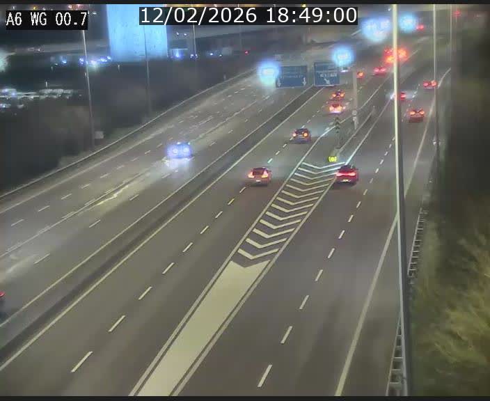 <h2>Traffic live webcam Luxembourg Croix de Cessange - A6 - BK 0.7 - direction A3 France</h2>