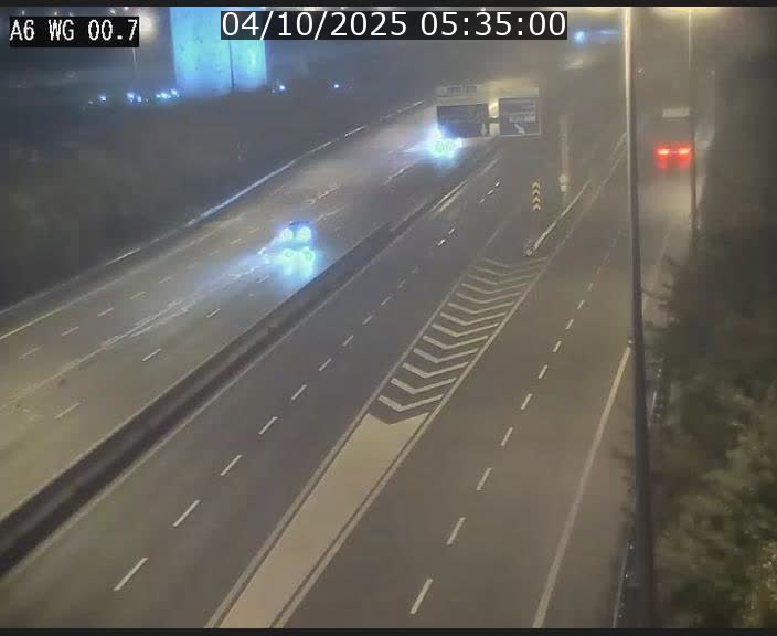 <h2>Traffic live webcam Luxembourg Croix de Cessange - A6 - BK 0.7 - direction A3 France</h2>