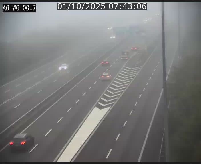 <h2>Traffic live webcam Luxembourg Croix de Cessange - A6 - BK 0.7 - direction A3 France</h2>