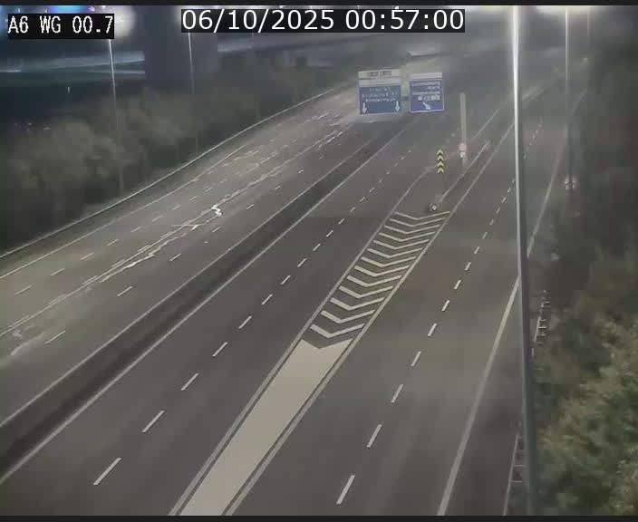 <h2>Traffic live webcam Luxembourg Croix de Cessange - A6 - BK 0.7 - direction A3 France</h2>