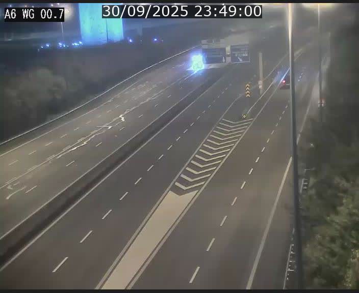 <h2>Traffic live webcam Luxembourg Croix de Cessange - A6 - BK 0.7 - direction A3 France</h2>