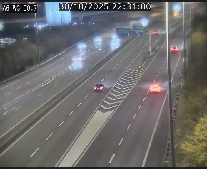 <h2>Traffic live webcam Luxembourg Croix de Cessange - A6 - BK 0.7 - direction A3 France</h2>