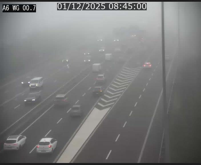 <h2>Traffic live webcam Luxembourg Croix de Cessange - A6 - BK 0.7 - direction A3 France</h2>