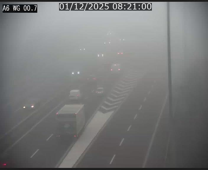 <h2>Traffic live webcam Luxembourg Croix de Cessange - A6 - BK 0.7 - direction A3 France</h2>