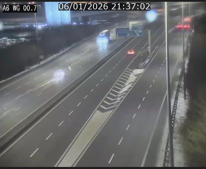 <h2>Traffic live webcam Luxembourg Croix de Cessange - A6 - BK 0.7 - direction A3 France</h2>