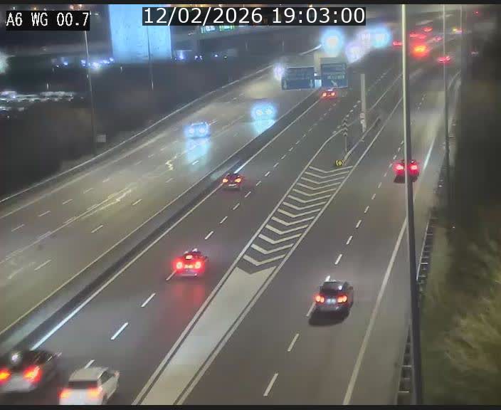 <h2>Traffic live webcam Luxembourg Croix de Cessange - A6 - BK 0.7 - direction A3 France</h2>