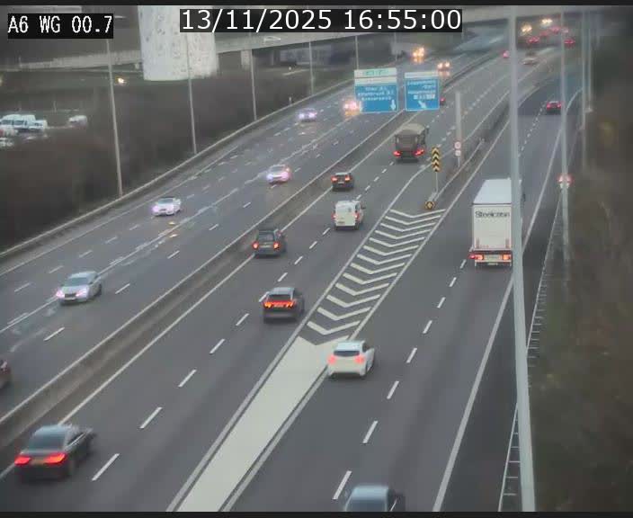 <h2>Traffic live webcam Luxembourg Croix de Cessange - A6 - BK 0.7 - direction A3 France</h2>
