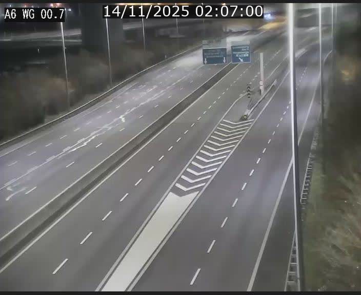 <h2>Traffic live webcam Luxembourg Croix de Cessange - A6 - BK 0.7 - direction A3 France</h2>