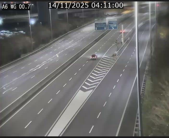 <h2>Traffic live webcam Luxembourg Croix de Cessange - A6 - BK 0.7 - direction A3 France</h2>