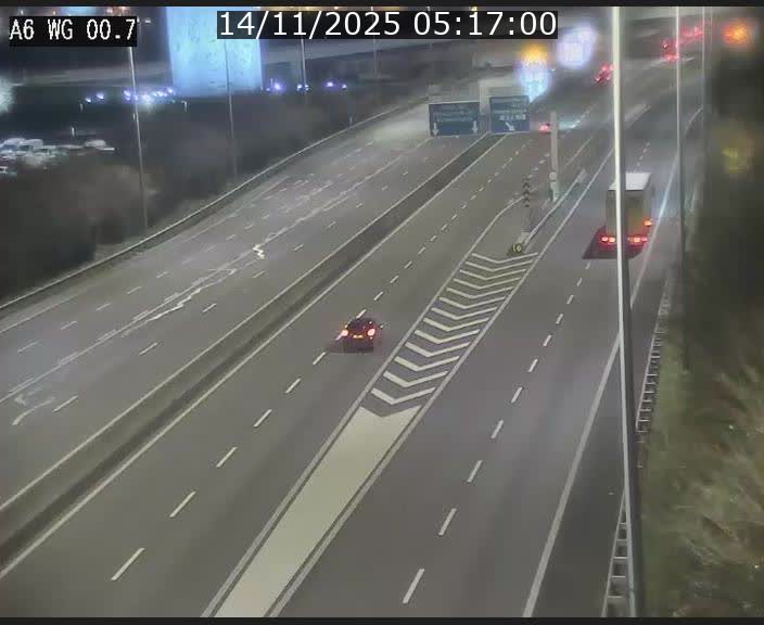 <h2>Traffic live webcam Luxembourg Croix de Cessange - A6 - BK 0.7 - direction A3 France</h2>