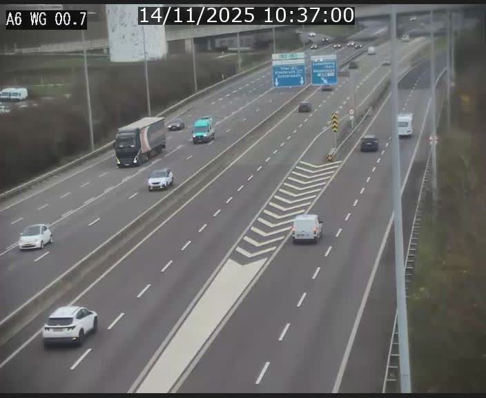 <h2>Traffic live webcam Luxembourg Croix de Cessange - A6 - BK 0.7 - direction A3 France</h2>