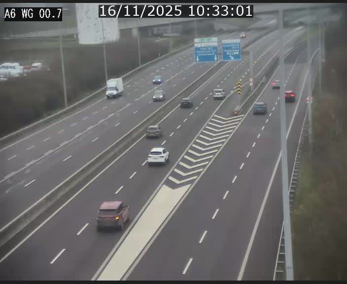 <h2>Traffic live webcam Luxembourg Croix de Cessange - A6 - BK 0.7 - direction A3 France</h2>