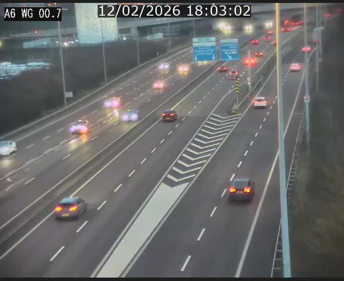 <h2>Traffic live webcam Luxembourg Croix de Cessange - A6 - BK 0.7 - direction A3 France</h2>