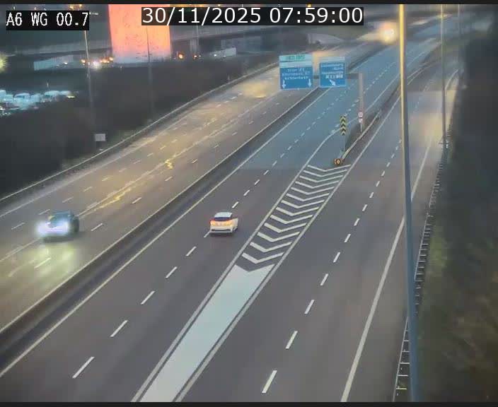 <h2>Traffic live webcam Luxembourg Croix de Cessange - A6 - BK 0.7 - direction A3 France</h2>