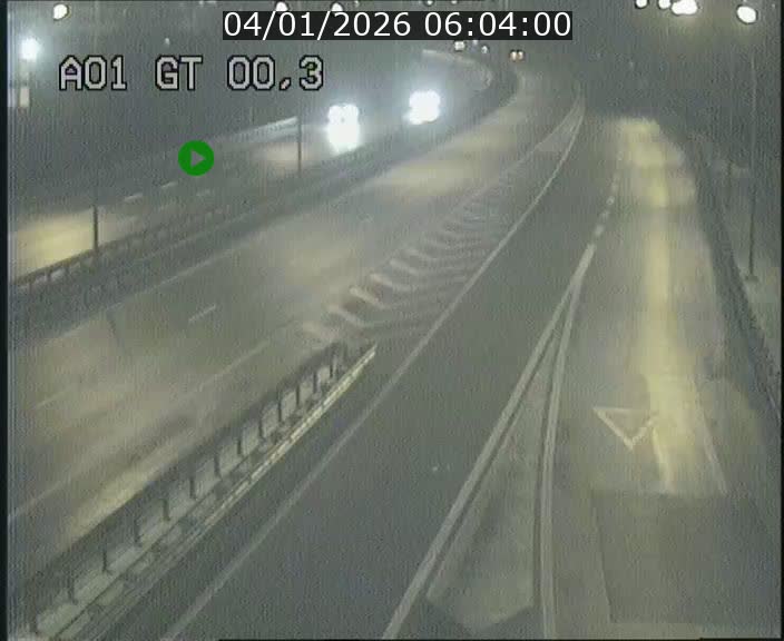 <h2>Traffic live webcam Luxembourg Croix de Gasperich - A1 direction Kirchberg - BK 0.3</h2>