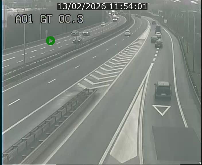 <h2>Traffic live webcam Luxembourg Croix de Gasperich - A1 direction Kirchberg - BK 0.3</h2>
