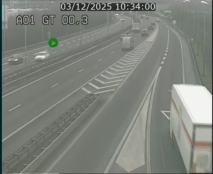 <h2>Traffic live webcam Luxembourg Croix de Gasperich - A1 direction Kirchberg - BK 0.3</h2>