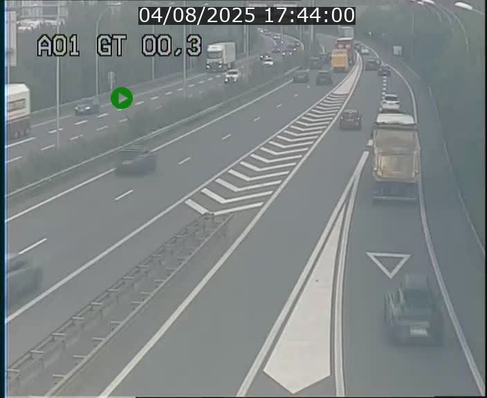 Traffic live webcam Luxembourg Croix de Gasperich - A1 direction Kirchberg - BK 0.3