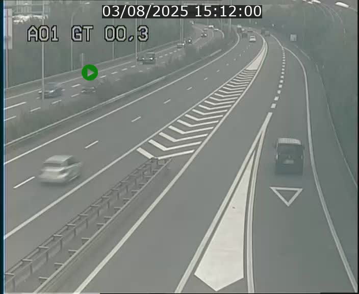 <h2>Traffic live webcam Luxembourg Croix de Gasperich - A1 direction Kirchberg - BK 0.3</h2>