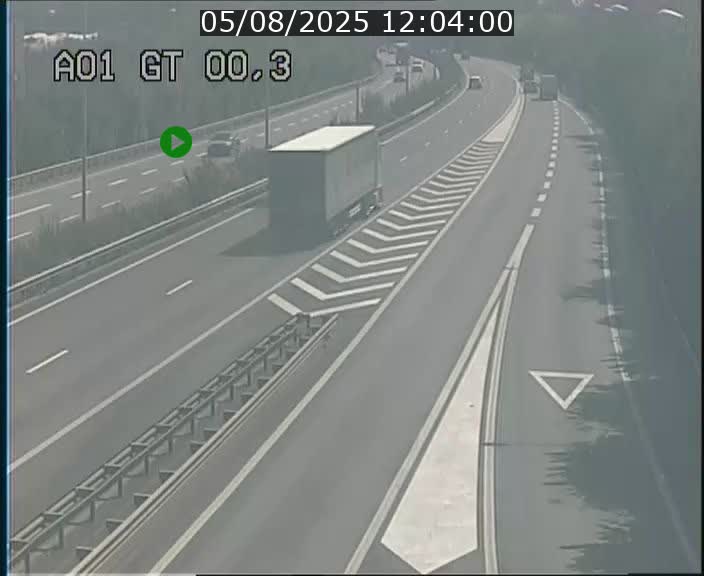 <h2>Traffic live webcam Luxembourg Croix de Gasperich - A1 direction Kirchberg - BK 0.3</h2>