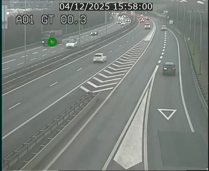 <h2>Traffic live webcam Luxembourg Croix de Gasperich - A1 direction Kirchberg - BK 0.3</h2>