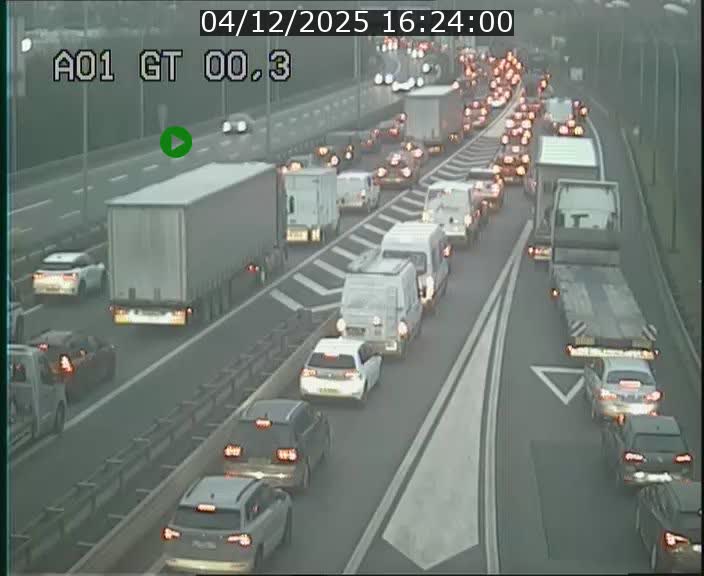 <h2>Traffic live webcam Luxembourg Croix de Gasperich - A1 direction Kirchberg - BK 0.3</h2>