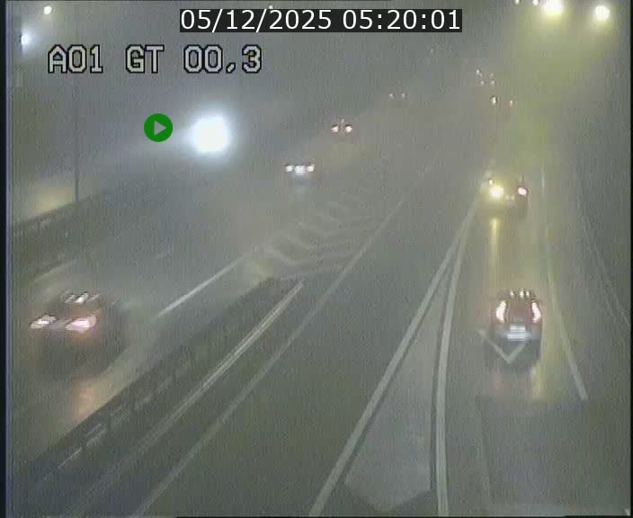 <h2>Traffic live webcam Luxembourg Croix de Gasperich - A1 direction Kirchberg - BK 0.3</h2>