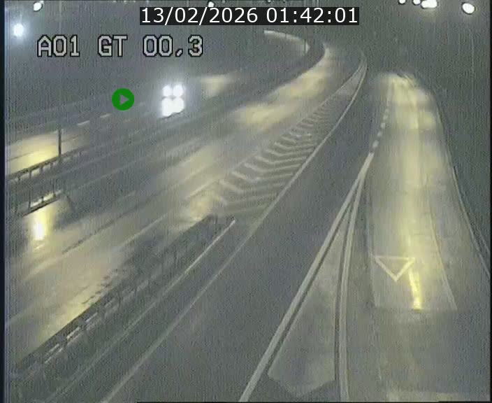 <h2>Traffic live webcam Luxembourg Croix de Gasperich - A1 direction Kirchberg - BK 0.3</h2>