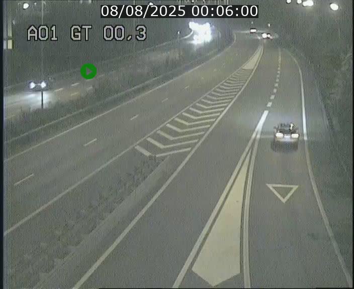<h2>Traffic live webcam Luxembourg Croix de Gasperich - A1 direction Kirchberg - BK 0.3</h2>