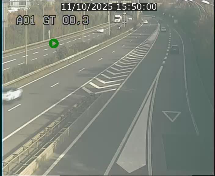 <h2>Traffic live webcam Luxembourg Croix de Gasperich - A1 direction Kirchberg - BK 0.3</h2>
