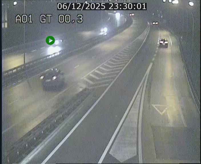 <h2>Traffic live webcam Luxembourg Croix de Gasperich - A1 direction Kirchberg - BK 0.3</h2>