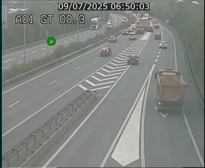 Traffic live webcam Luxembourg Croix de Gasperich - A1 direction Kirchberg - BK 0.3