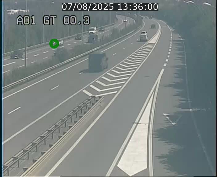 <h2>Traffic live webcam Luxembourg Croix de Gasperich - A1 direction Kirchberg - BK 0.3</h2>