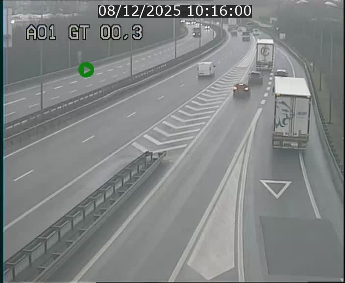 <h2>Traffic live webcam Luxembourg Croix de Gasperich - A1 direction Kirchberg - BK 0.3</h2>