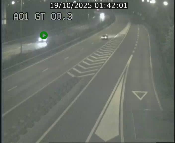 <h2>Traffic live webcam Luxembourg Croix de Gasperich - A1 direction Kirchberg - BK 0.3</h2>