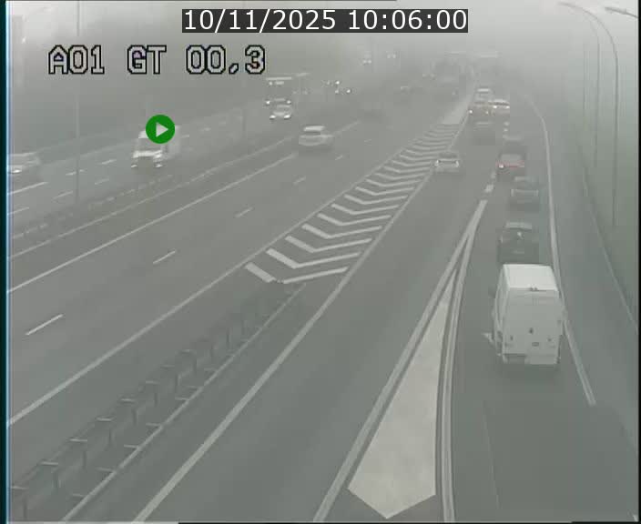 <h2>Traffic live webcam Luxembourg Croix de Gasperich - A1 direction Kirchberg - BK 0.3</h2>