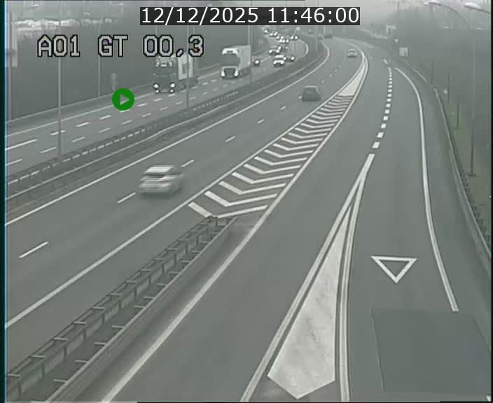 <h2>Traffic live webcam Luxembourg Croix de Gasperich - A1 direction Kirchberg - BK 0.3</h2>