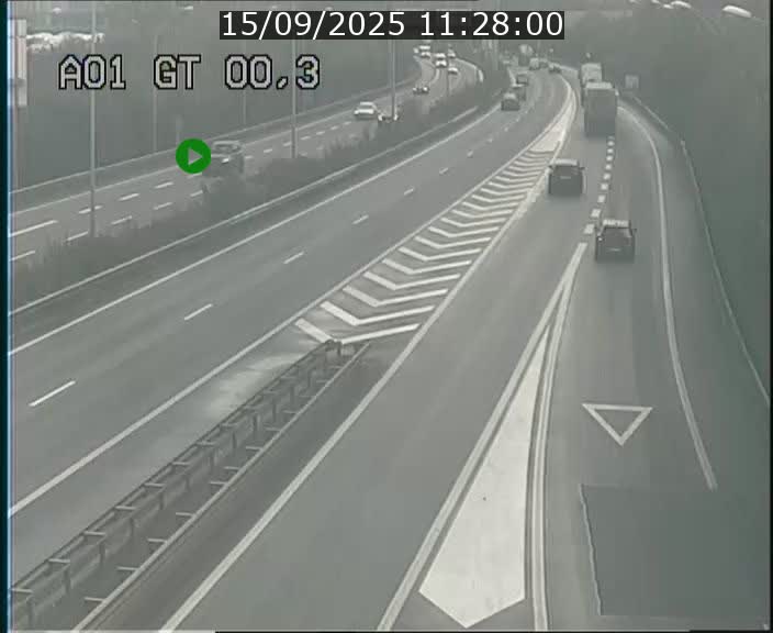 <h2>Traffic live webcam Luxembourg Croix de Gasperich - A1 direction Kirchberg - BK 0.3</h2>