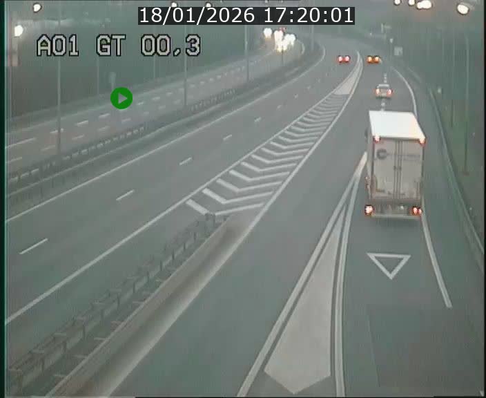 <h2>Traffic live webcam Luxembourg Croix de Gasperich - A1 direction Kirchberg - BK 0.3</h2>
