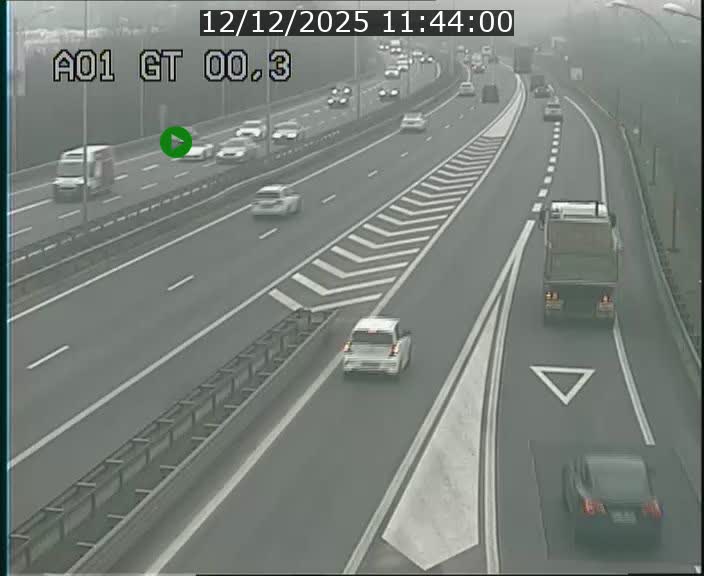 <h2>Traffic live webcam Luxembourg Croix de Gasperich - A1 direction Kirchberg - BK 0.3</h2>