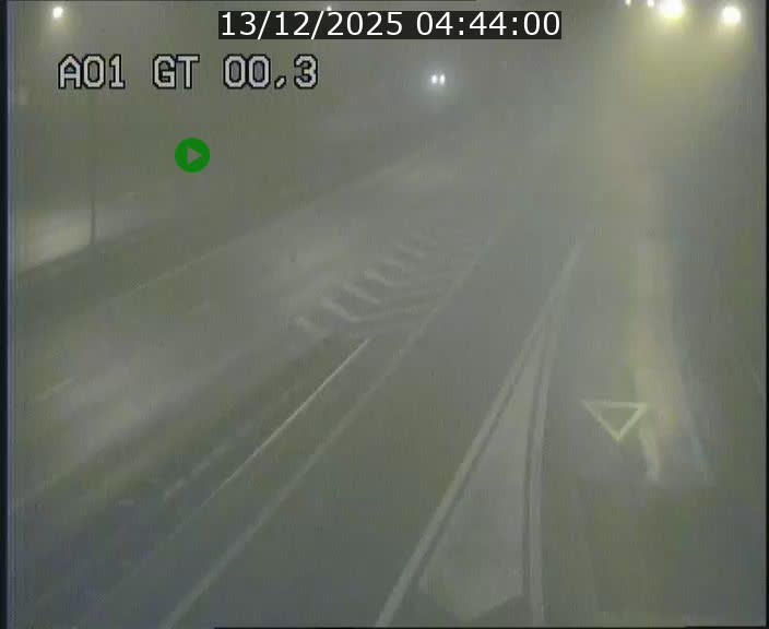 <h2>Traffic live webcam Luxembourg Croix de Gasperich - A1 direction Kirchberg - BK 0.3</h2>